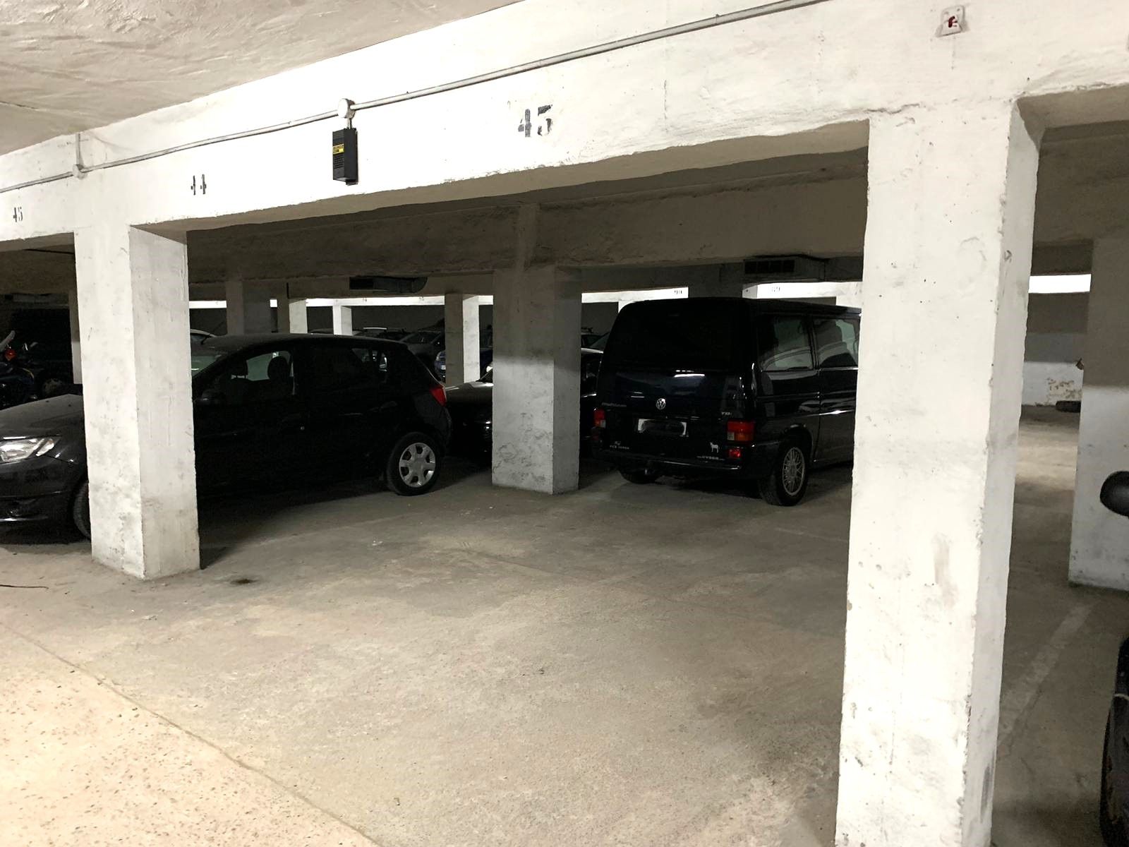 Aparcament de Garatge en venda en Maó