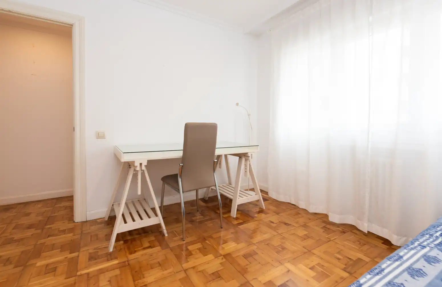 Habitación de Piso en venta en Oviedo  con Calefacción y Parquet