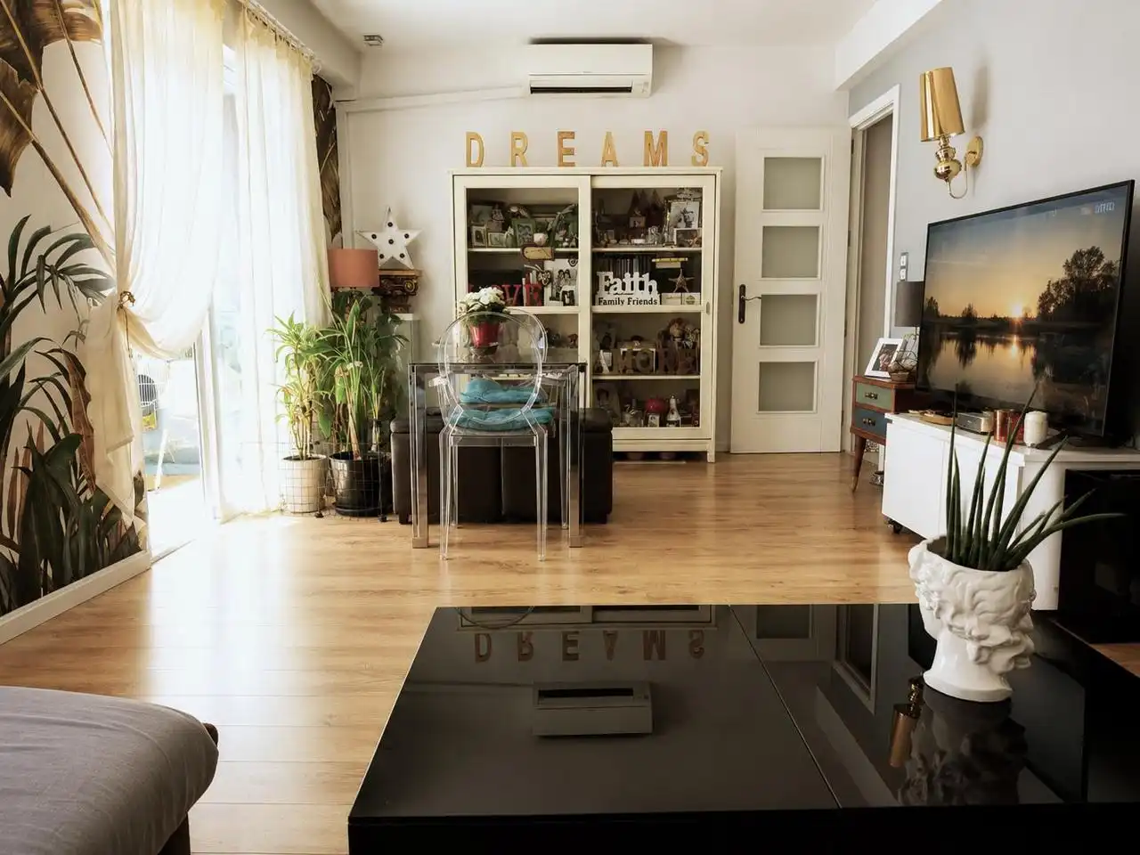 Living room of Flat for sale in Madrid  with Air Conditioner, Heating and Terrace