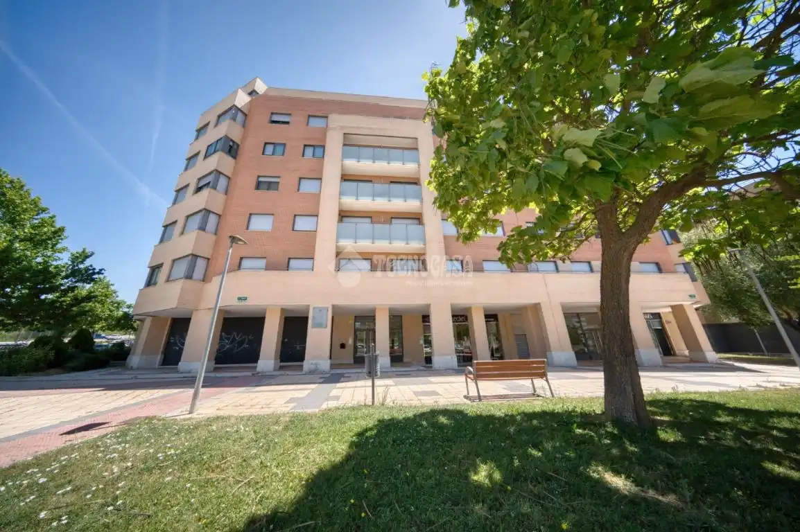 Vista exterior de Pis en venda en Arroyo de la Encomienda amb Calefacció, Terrassa i Moblat