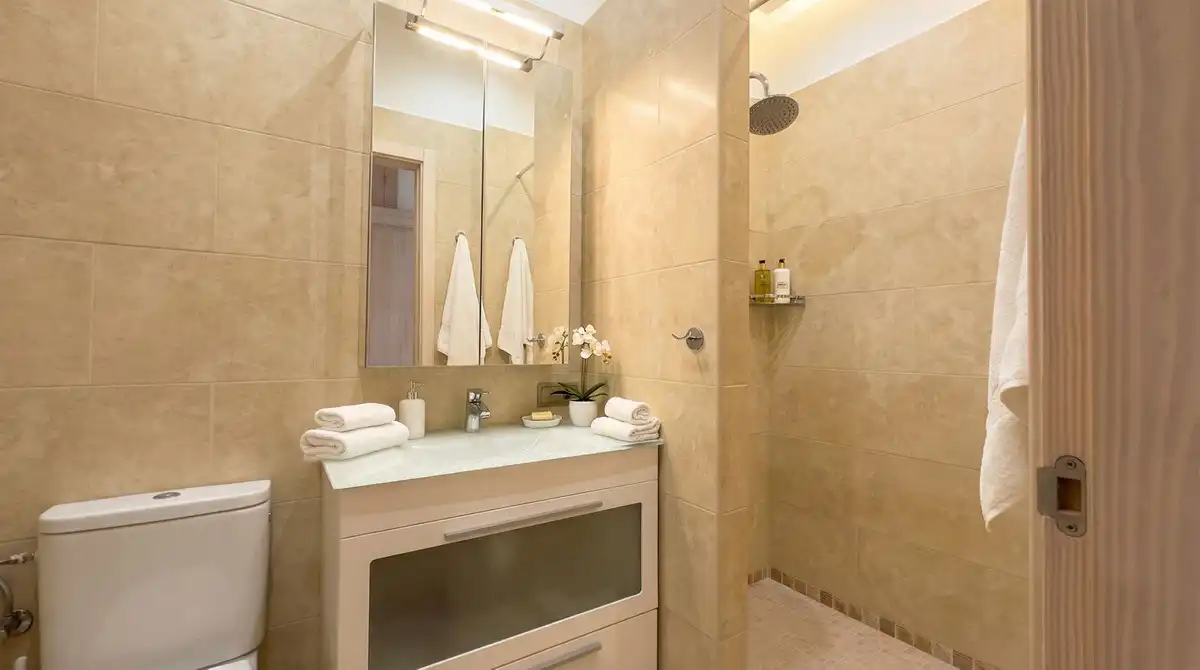 Detached house with pool for sale in Guaro, imagen 24