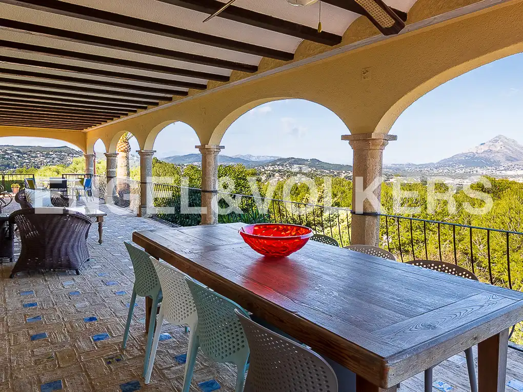 Terrasse von Haus oder Chalet zur Miete in Jávea / Xàbia mit Klimaanlage, Heizung und Privatgarten