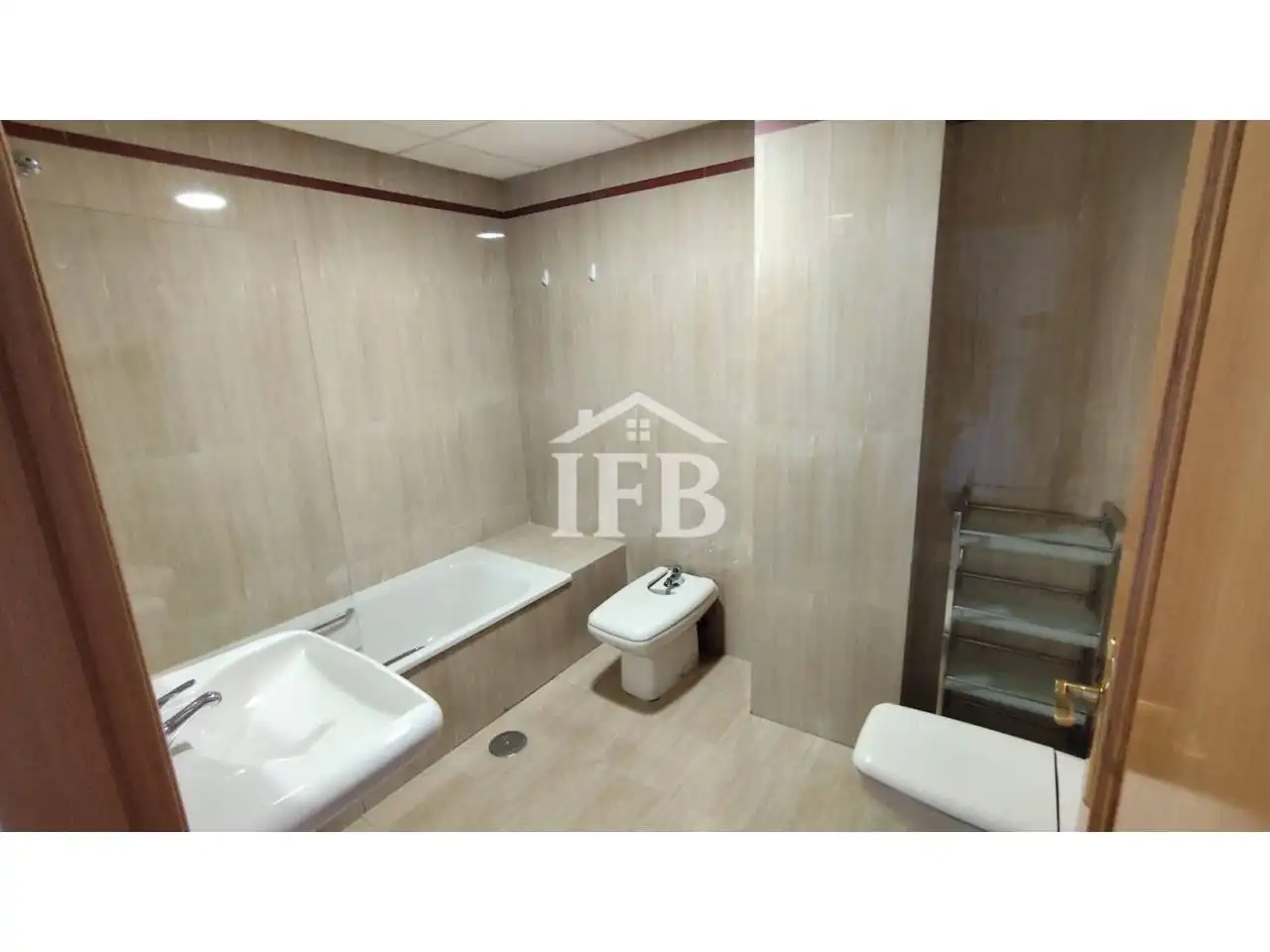 Baño de Piso de alquiler en Valdepasillas - La Paz - Huerta Rosales