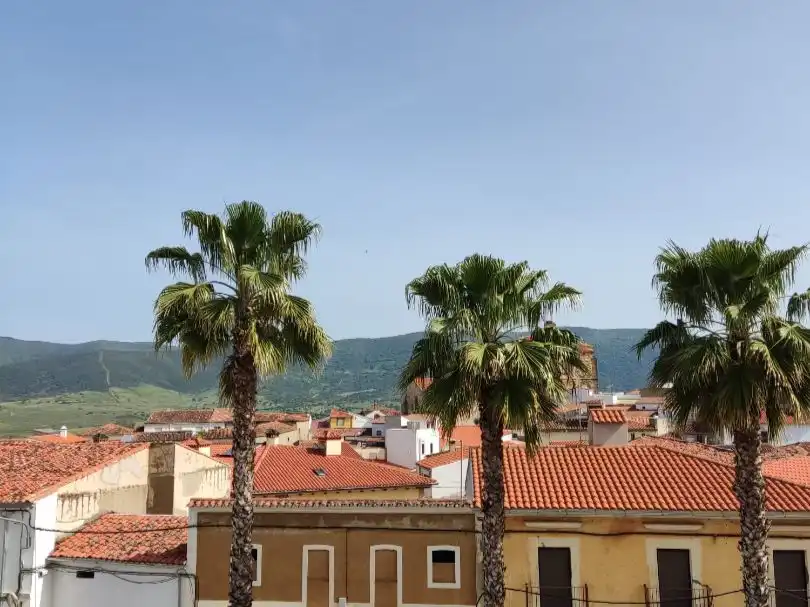 Vista exterior de Piso en venta en Logrosán con Aire acondicionado, Calefacción y Terraza