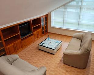 Living room of Attic to rent in Santiago de Compostela   with Terrace, Storage room and Swimming Pool