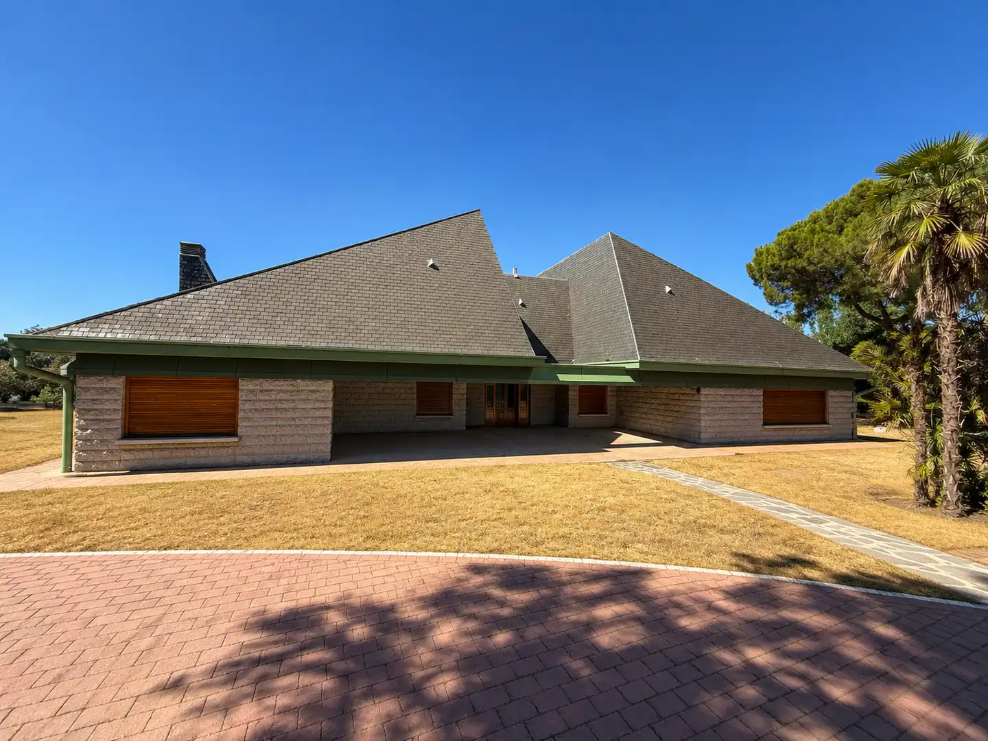 Vista exterior de Residencial en venta en Boadilla del Monte