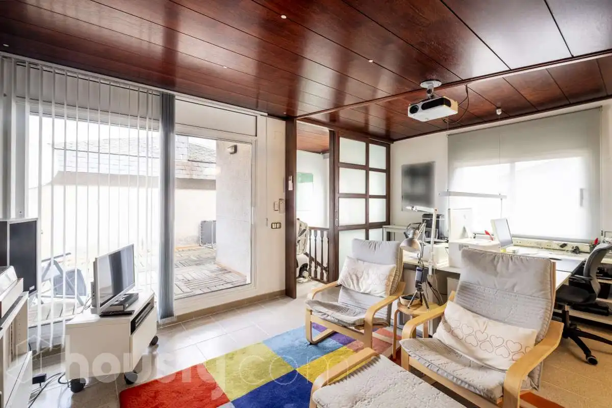 Sala de estar de Casa o chalet en venta en Barcelona con Aire acondicionado, Calefacción y Jardín privado