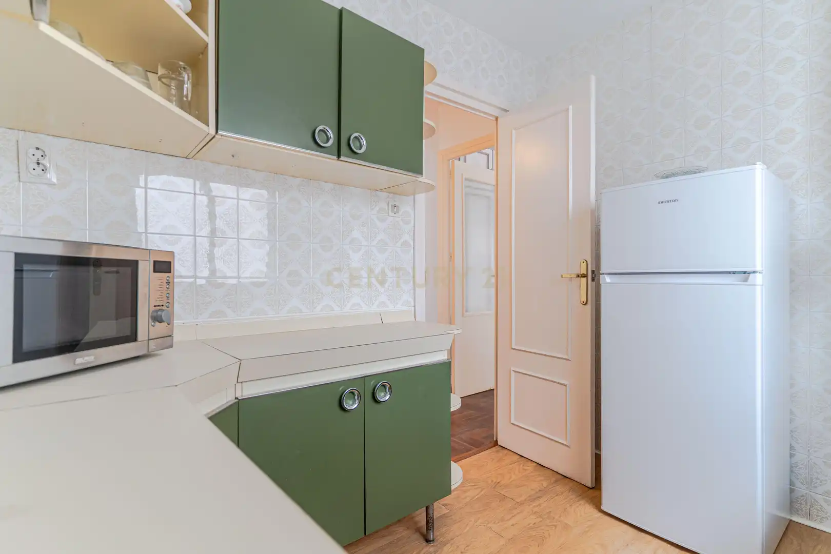 Kitchen of Flat for sale in Granada