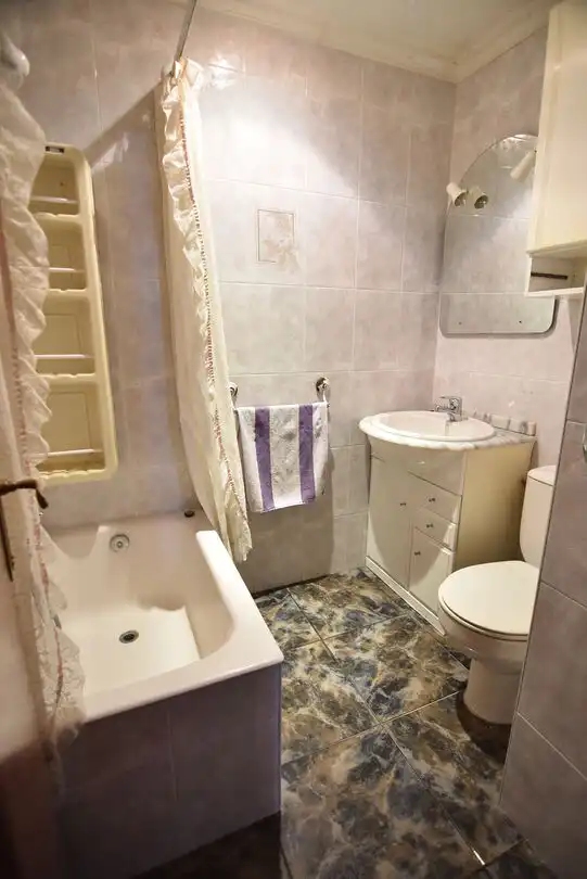 Baño de Piso en venta en Ermua con Amueblado y Balcón
