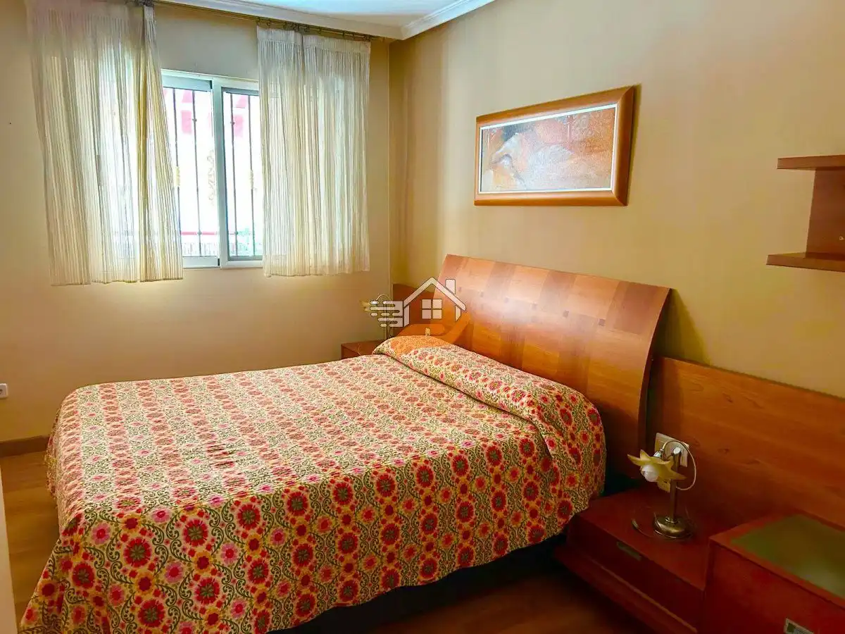 Habitación de Piso en venta en Murcia con Terraza, Trastero y Balcón