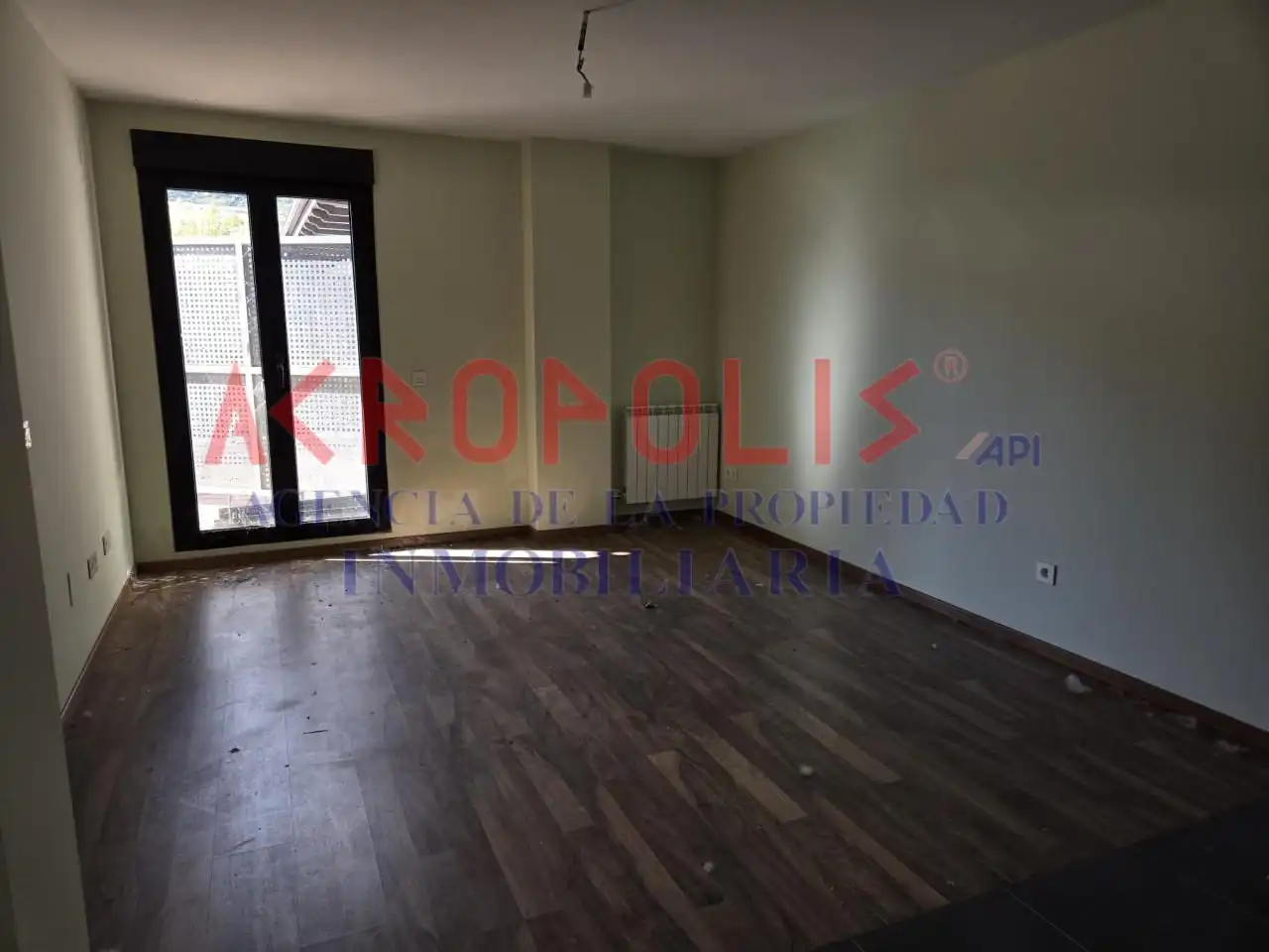 Sala de estar de Dúplex en venta en Puebla de Lillo con Calefacción, Terraza y Trastero