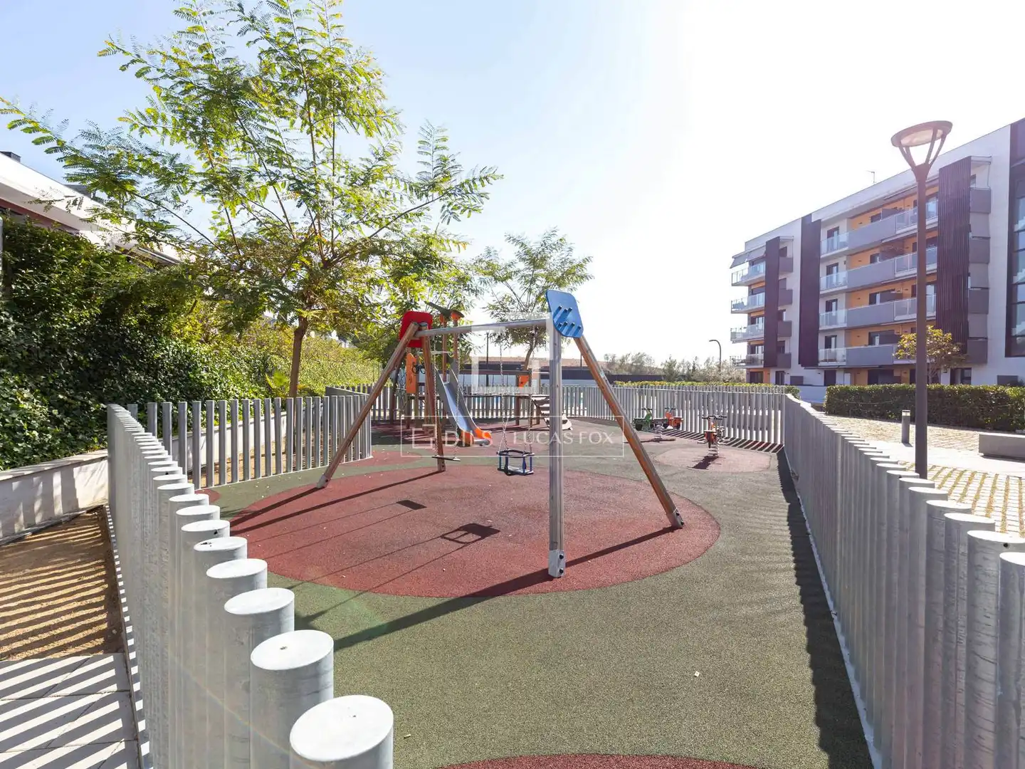 Terrassa de Pis en venda en Sant Just Desvern amb Aire condicionat, Jardí privat i Parquet