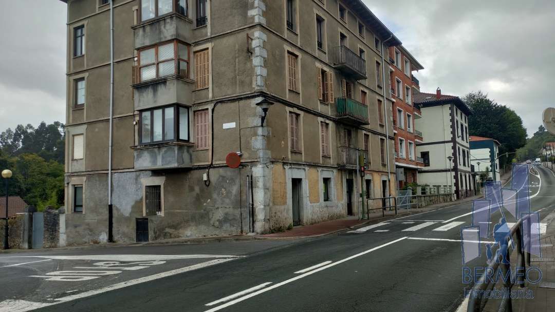 Vista exterior de Local de lloguer en Busturia