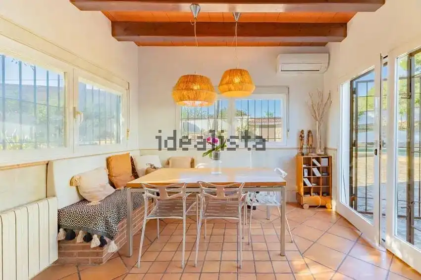 Comedor de Casa o chalet en venta en La Nucia con Aire acondicionado, Calefacción y Jardín privado