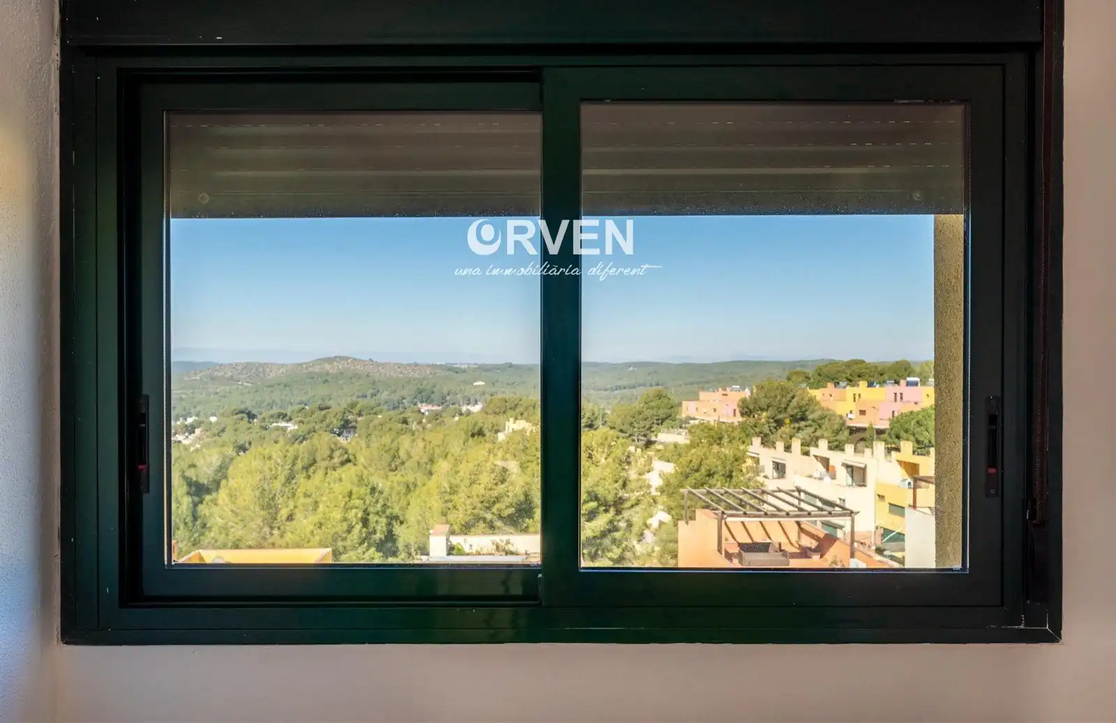 Vista exterior de Casa adosada en venda en Tarragona amb Aire condicionat, Calefacció i Piscina