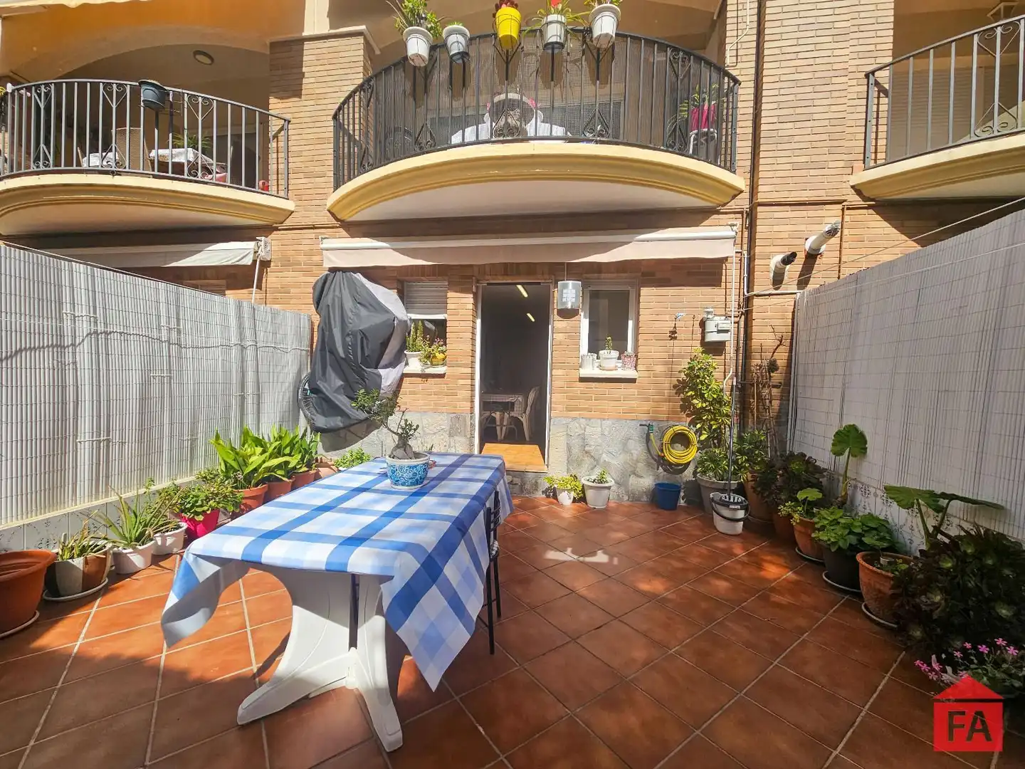 Garden of Detached homes for sale in El Vendrell  with Air Conditioner, Heating and Terrace
