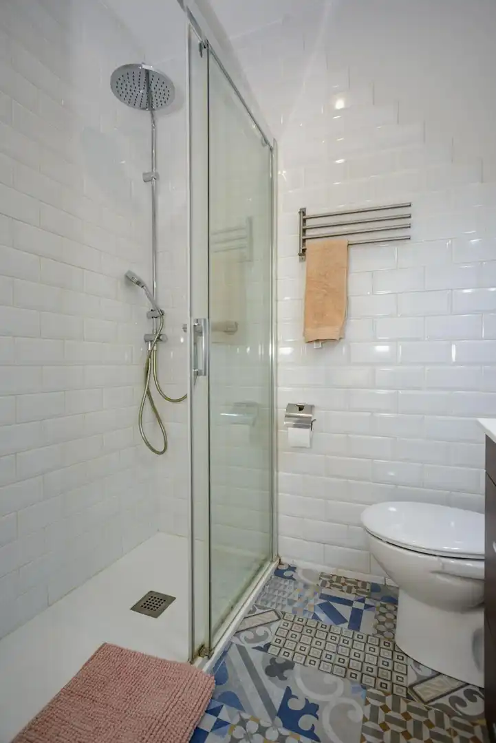 Baño de Piso de alquiler en Barcelona con Calefacción, Amueblado y Lavadora