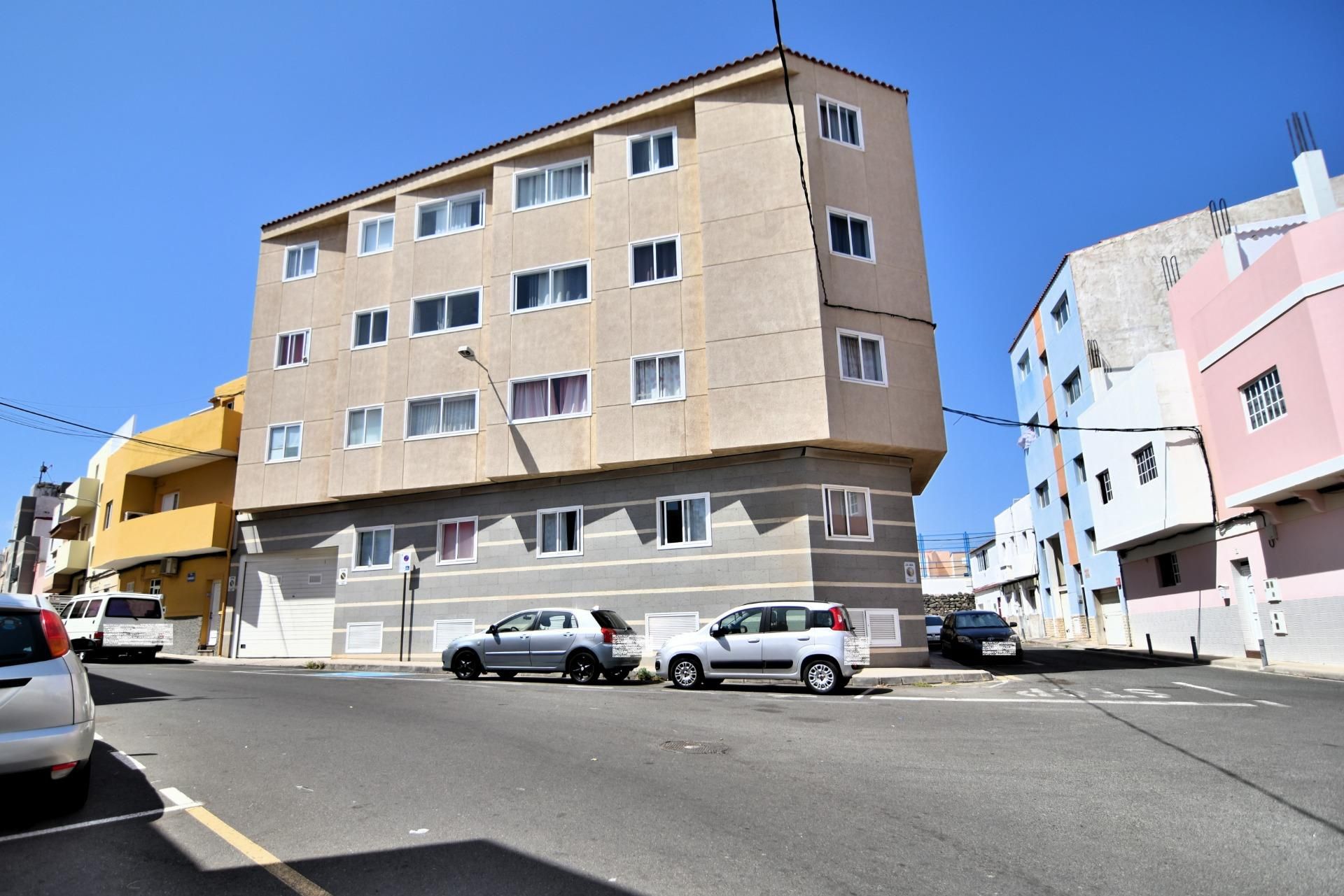 Vista exterior de Edificio en venta en Santa Lucía de Tirajana
