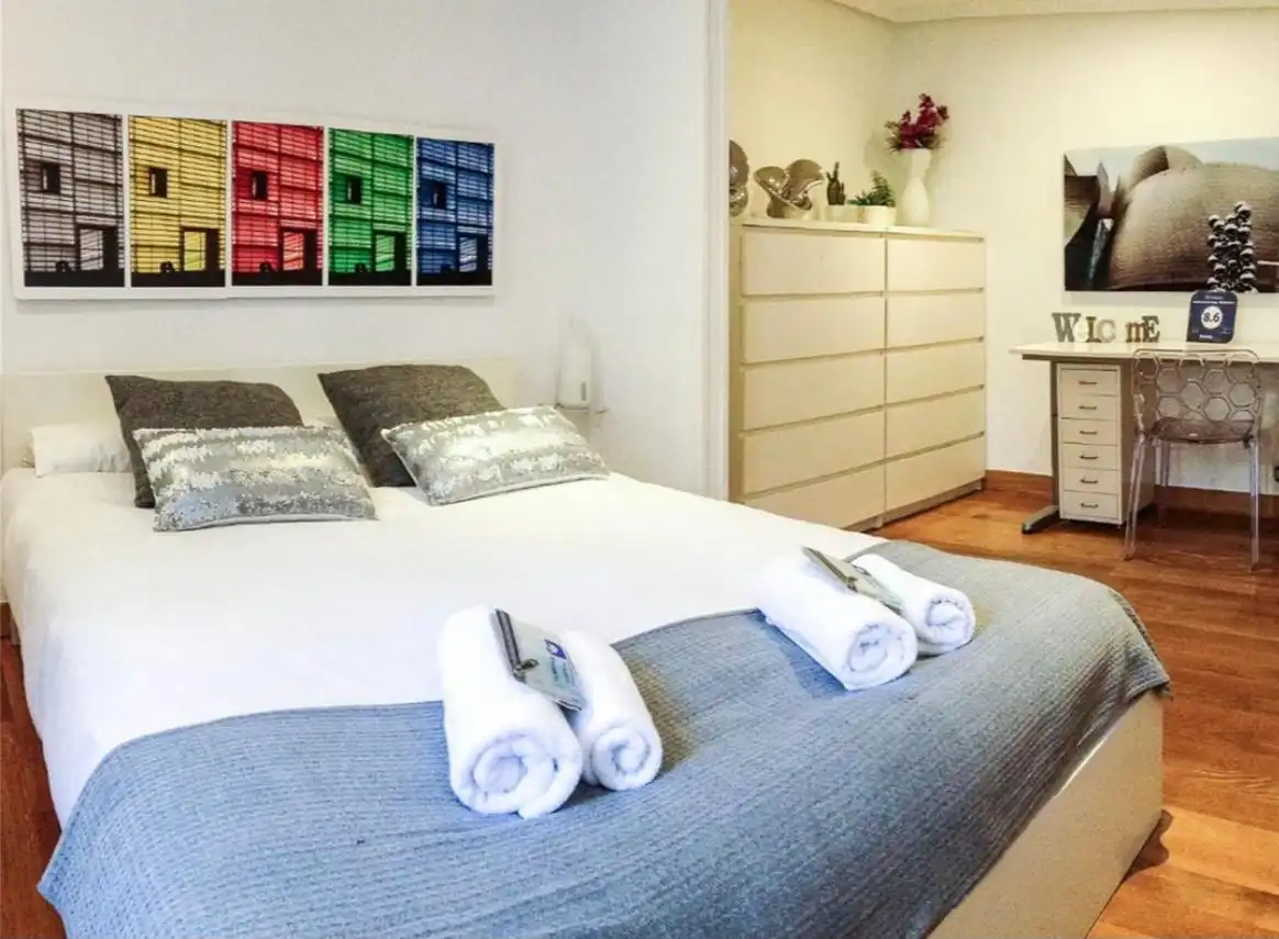 Bedroom of Flat for sale in Donostia - San Sebastián   with Furnished and Balcony