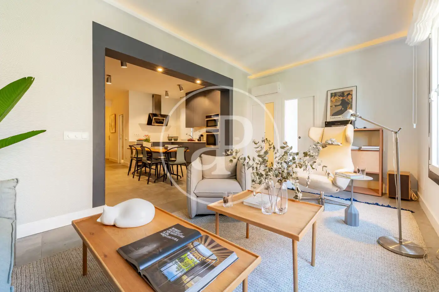 Living room of Flat for sale in Madrid  with Air Conditioner, Heating and Balcony