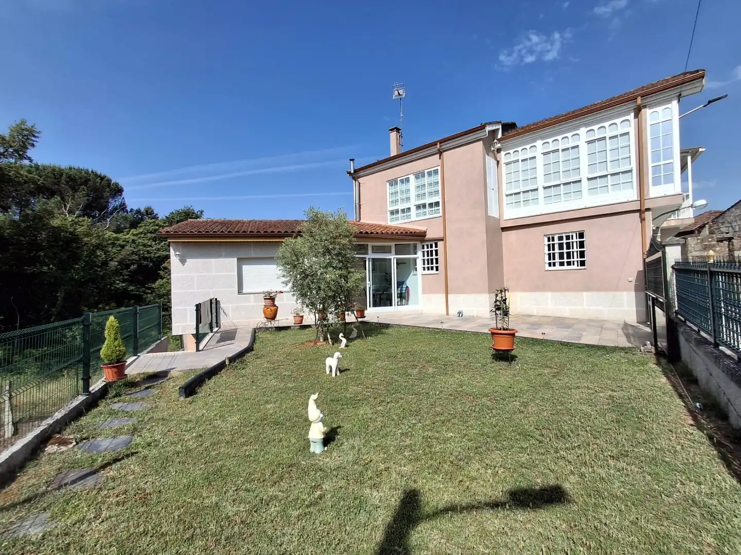 Vista exterior de Casa o chalet en venta en Cenlle con Calefacción, Jardín privado y Terraza