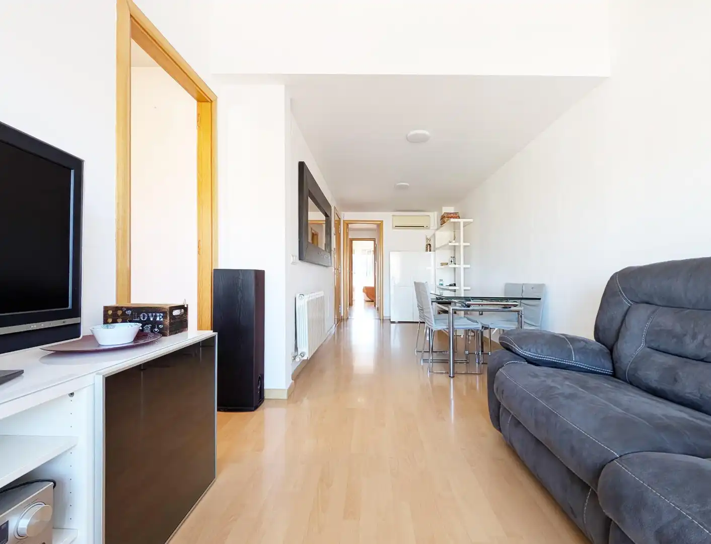 Wohnzimmer von Dachboden zum Verkauf in Vilanova i la Geltrú mit Klimaanlage, Heizung und Parkett