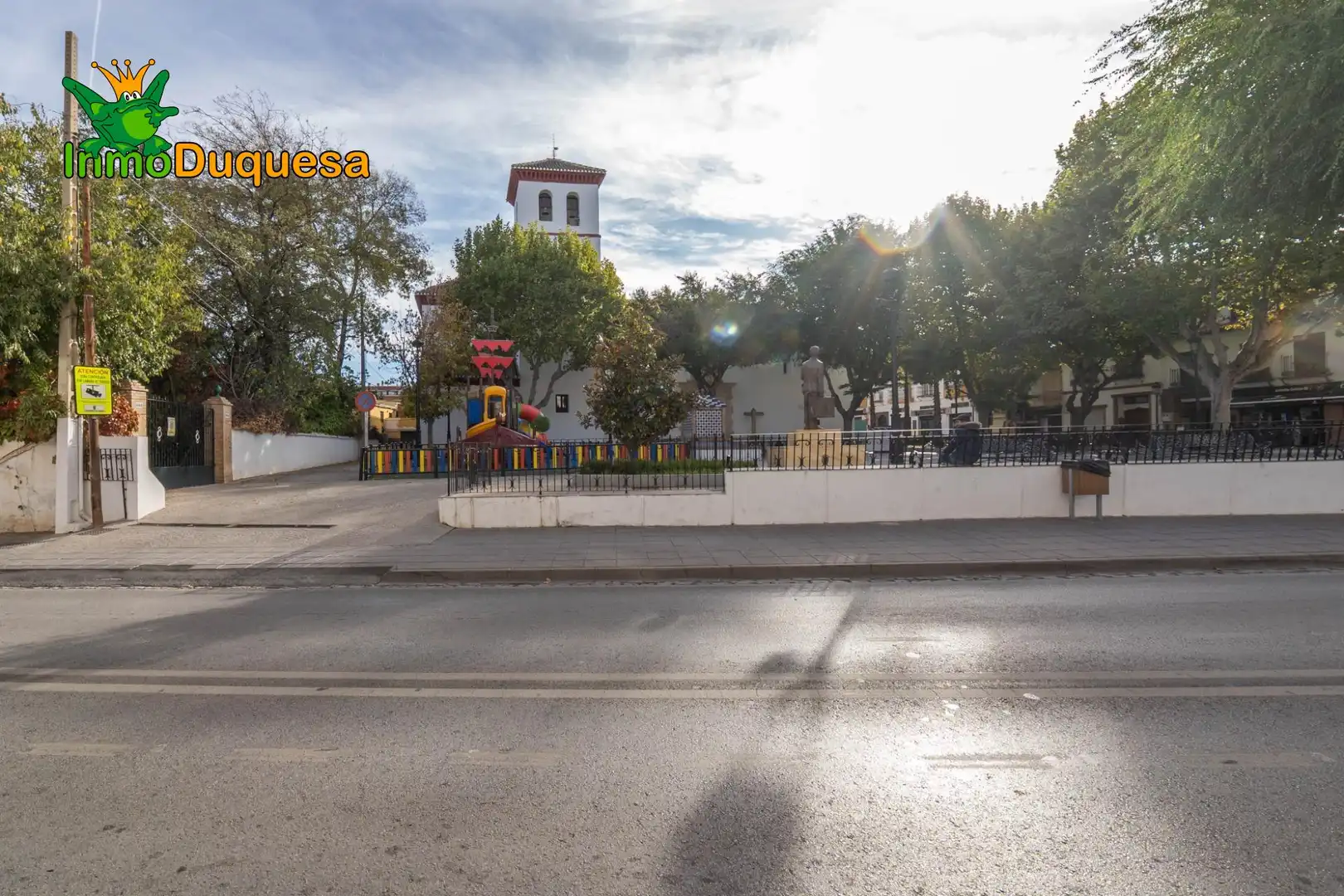 Vista exterior de Local en venta en Ogíjares
