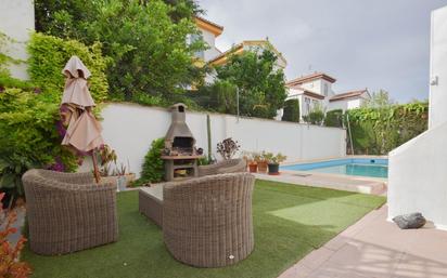 Jardí de Casa o xalet en venda en Las Gabias amb Aire condicionat, Terrassa i Piscina