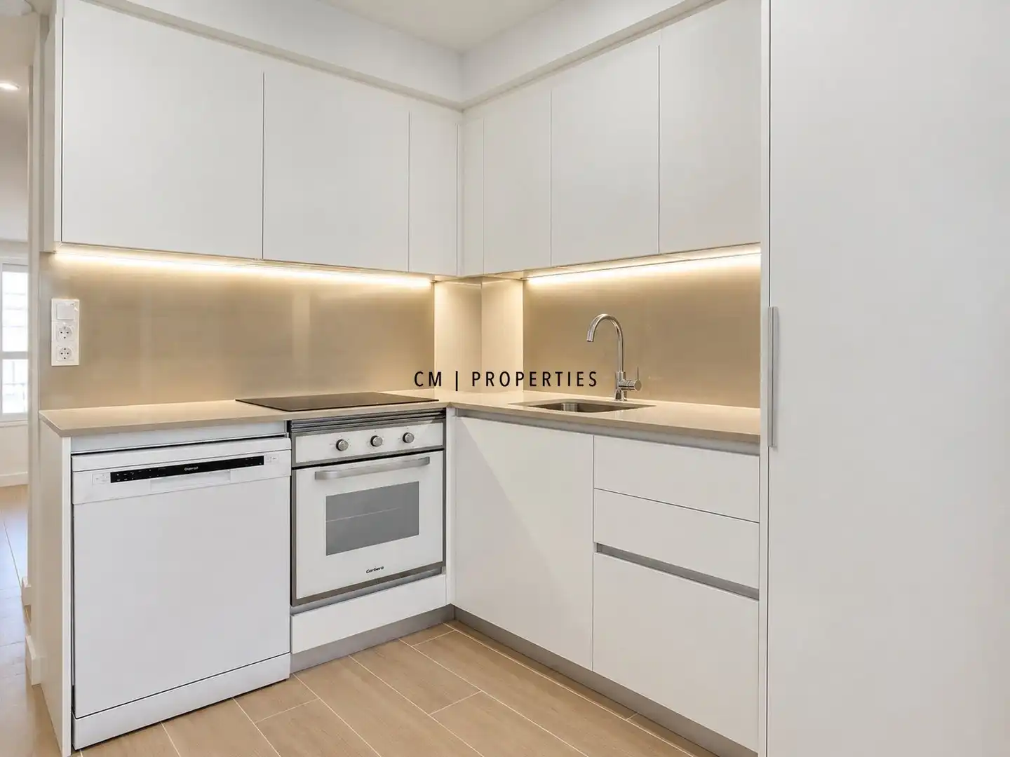 Flat with terrace to rent in Quatre Carreres, imagen 3