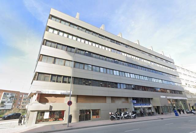 Oficina en Alquiler en Tres Olivos - Valverde