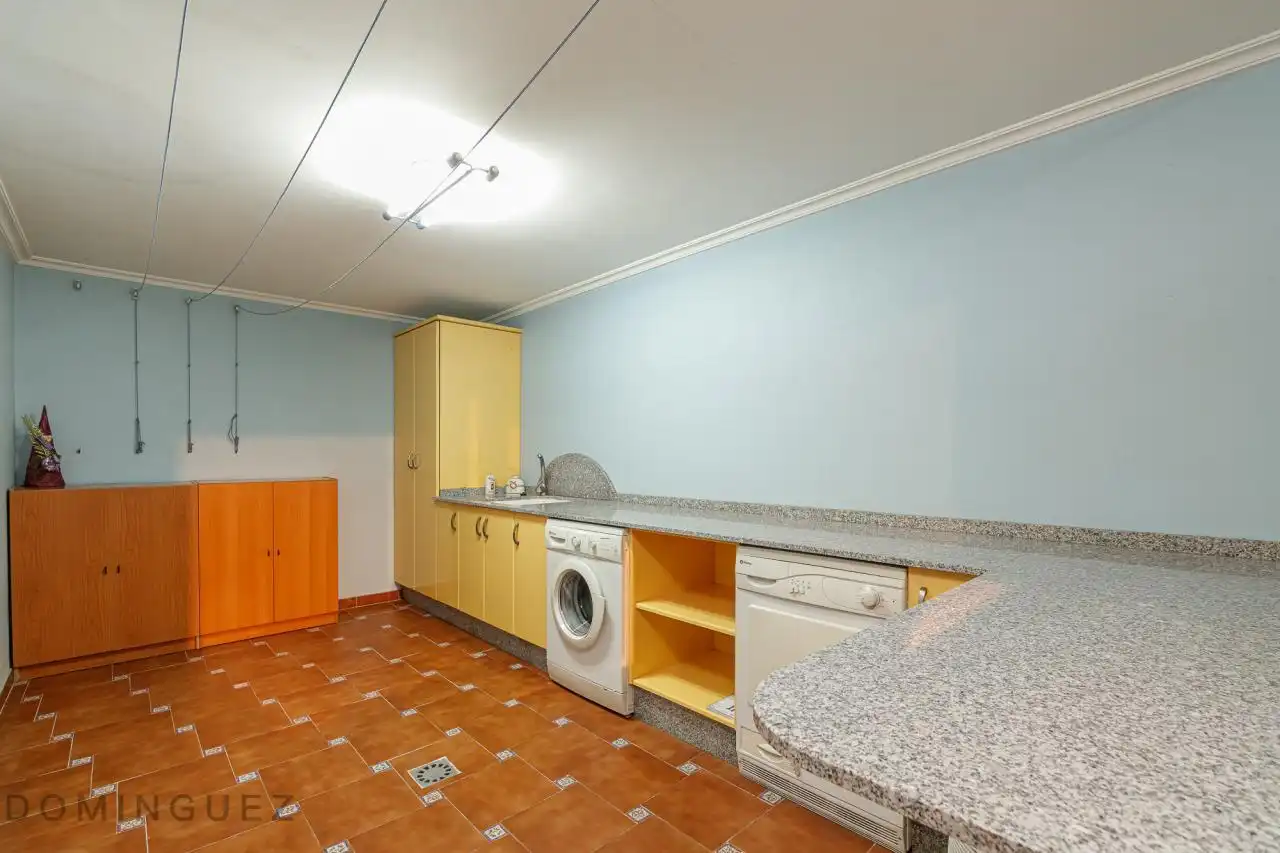 Casa o chalet en venta en Vigo  con Calefacción, Jardín privado y Parquet