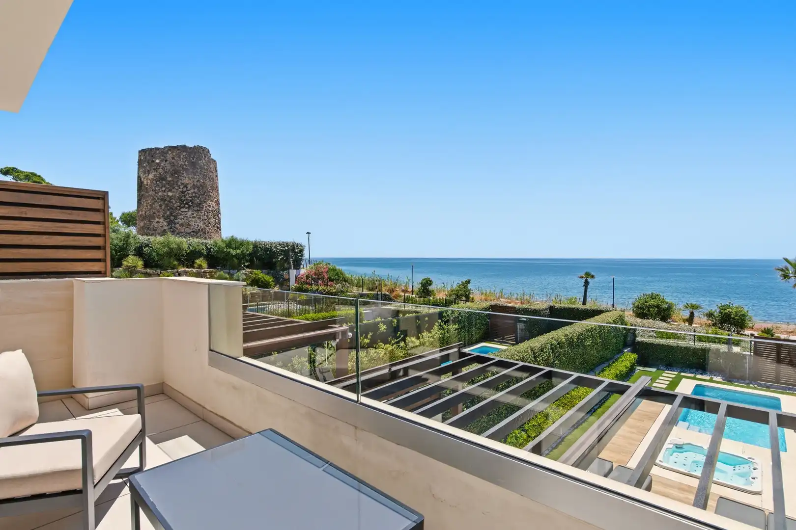 Terrassa de Casa adosada en venda en Estepona amb Aire condicionat, Jardí privat i Terrassa