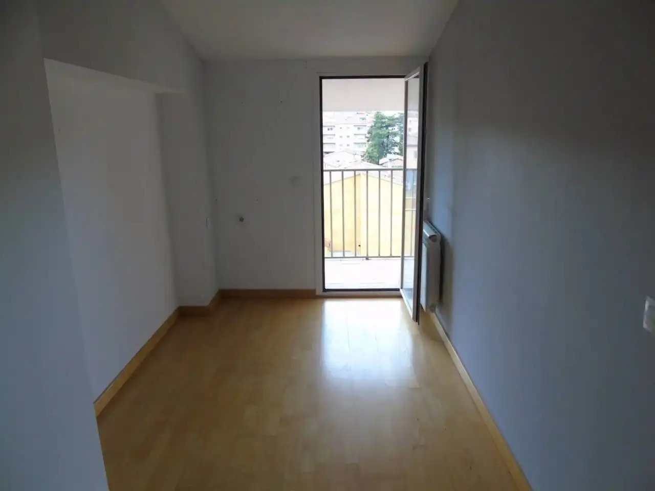 Bedroom of Duplexes for sale in Torelló  with Heating, Parquet flooring and Terrace