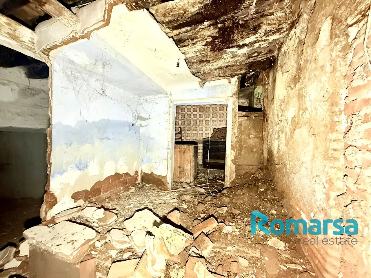 Casa adosada en venta en Ávila con Jardín privado