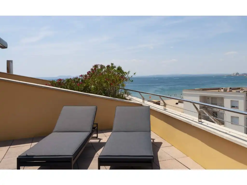 Terrace of Attic for sale in Roses  with Air Conditioner, Heating and Furnished