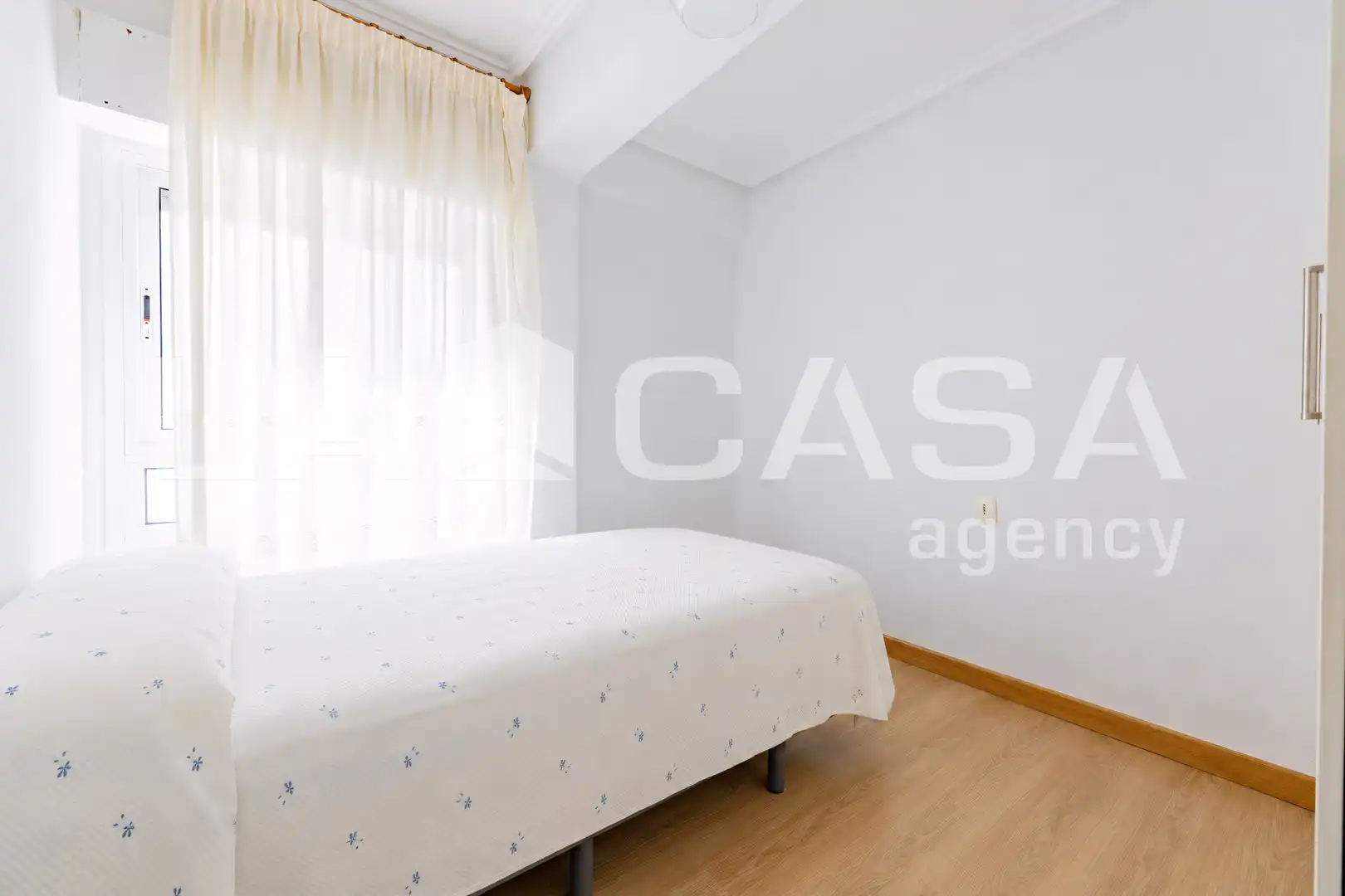 Piso en venta en Valencia con Balcón