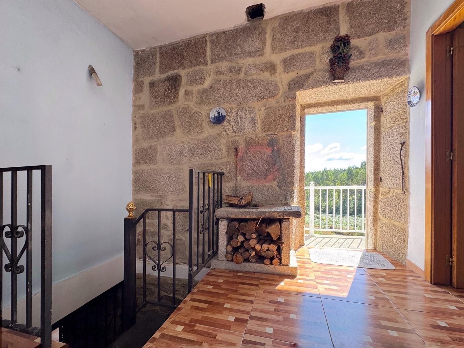 Casa o xalet en venda en A Lama   amb Jardí privat