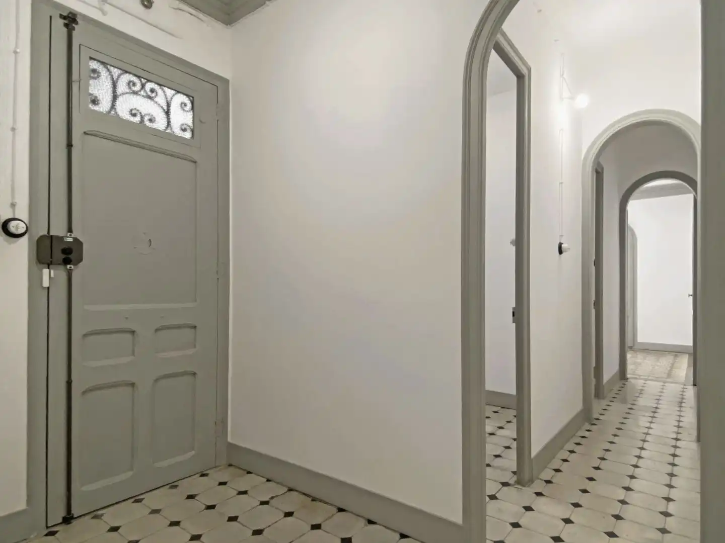 Piso en venta en Carrer de la Indústria 193, imagen 2