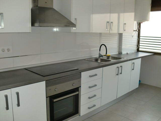 Kitchen of Flat to rent in Torrent  with Air Conditioner and Oven