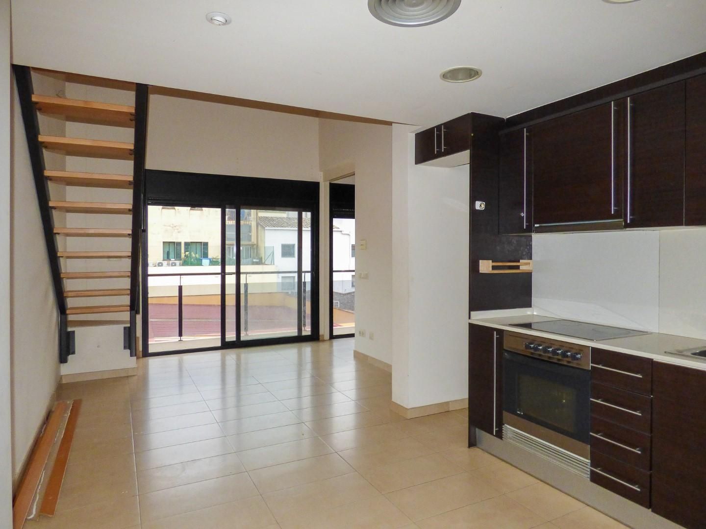 Cuina de Dúplex en venda en La Bisbal d'Empordà amb Calefacció, Terrassa i Forn