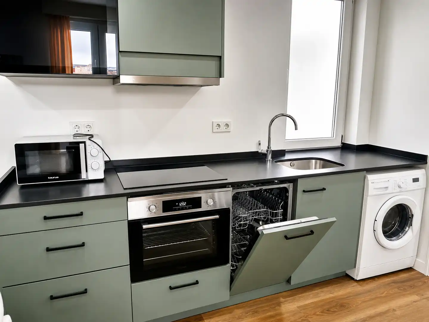 Cocina de Piso de alquiler en Santander con Amueblado y Horno