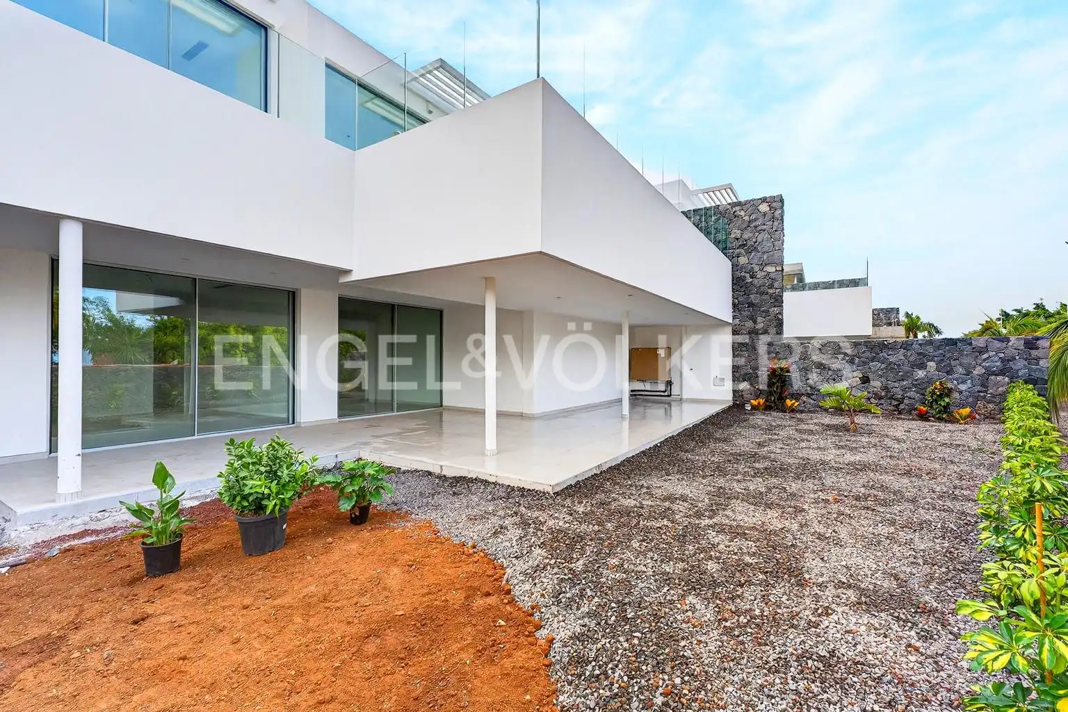 Vista exterior de Casa o chalet en venta en Adeje con Aire acondicionado, Terraza y Piscina