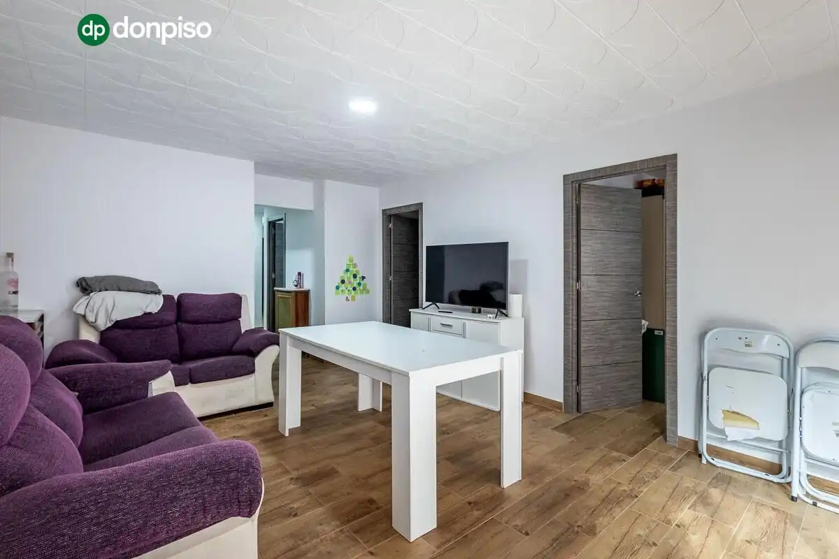 Wohnzimmer von Wohnung zum Verkauf in Granada mit Heizung und Terrasse