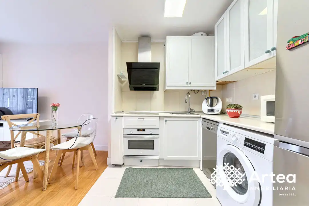 Kitchen of Flat for sale in Bilbao   with Heating