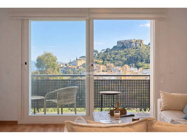 Apartamento en Venta en Calle Lluís Miró en Begur pueblo