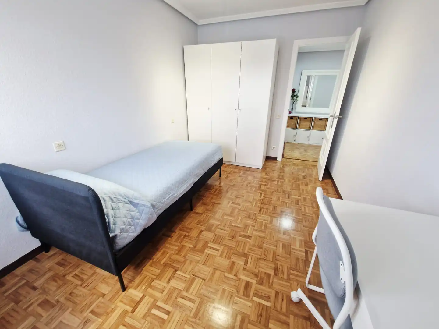 Schlafzimmer von Wohnung zur Miete in Castrillón mit Heizung und Parkett