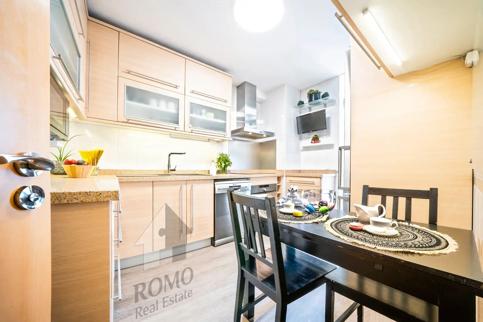 Kitchen of Flat for sale in Santa Perpètua de Mogoda  with Air Conditioner, Heating and Parquet flooring