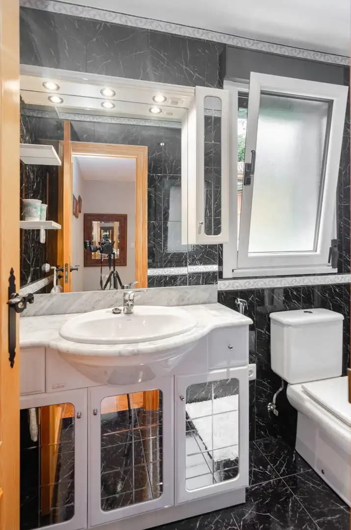Bathroom of Country homes for sale in Mieres (Asturias)  with Private garden and Furnished