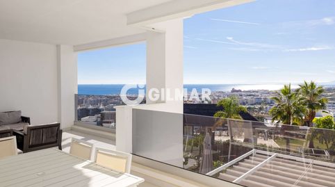 En un entorno tranquilo, rodeado de naturaleza y a pocos minutos del centro de Estepona, se encuentra este elegante apartamento de, imatge 5