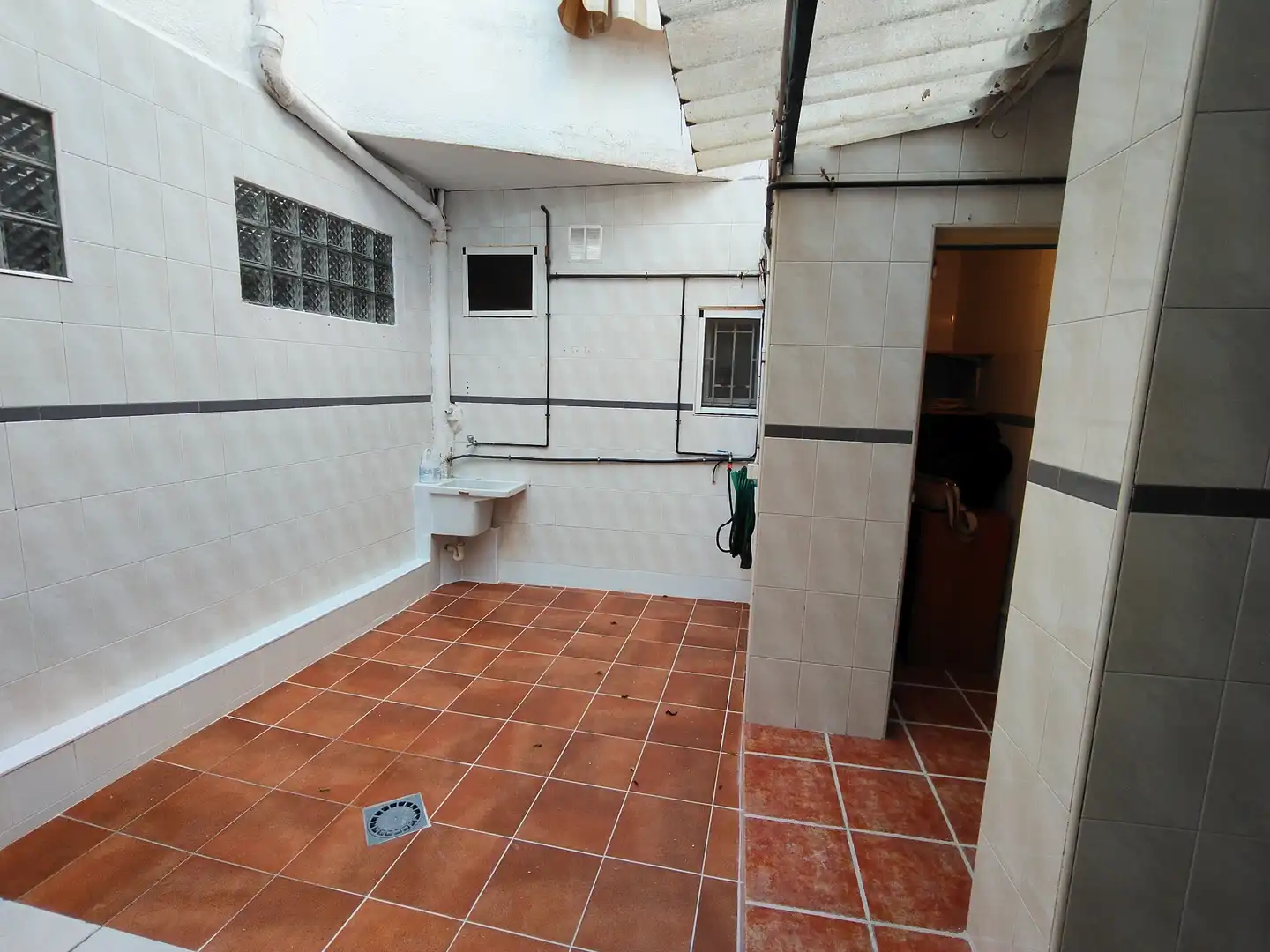 Piso en venta en Ripollet con Calefacción, Parquet y Terraza